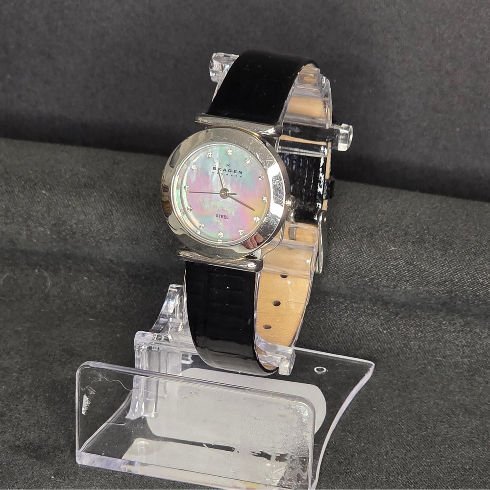 Skagen Denmark Watch Women OS Black Mother of Pearl Dial Leather Band‎ 107SSLDDA